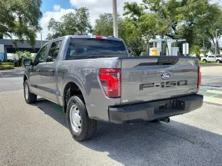 Ford F-150 2025 4x4 XL 4dr SuperCrew 5.5 ft. SB