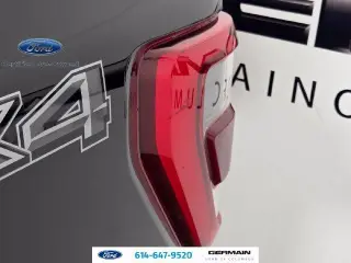 Ford F-150 2022 4x4 Lariat 4dr SuperCrew 5.5 ft. SB