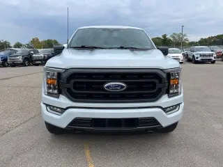 Ford F-150 2021 4x4 XLT 4dr SuperCrew con 5.5 pies de largo, SuperCarga.