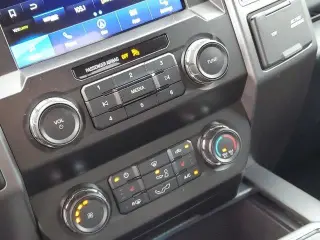 Ford F-150 2019 4x4 XLT 4p SuperCrew 5.5 ft. CB