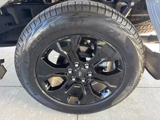 Ford F-150 2023 4x4 XLT 4dr SuperCrew 5.5 ft. SB
