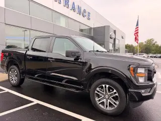 Ford F-150 2023 4x4 XL 4dr SuperCrew 5.5 ft. CB