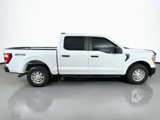 Ford F-150 2022 4x4 XL 4p SuperCrew 5.5 ft. SB