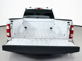 Ford F-150 2022 4x4 XL 4p SuperCrew 5.5 ft. SB