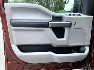 Ford F-150 2017 4x4 XLT 4dr SuperCrew 5.5 ft. SB