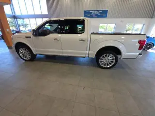 Ford F-150 2018 4x4 Limited 4dr SuperCrew 5.5 ft. SB
