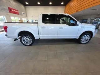 Ford F-150 2018 4x4 Limited 4dr SuperCrew 5.5 ft. SB