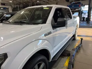 Ford F-150 2017 4x4 XLT 4dr SuperCrew 5.5 ft. SB en Español