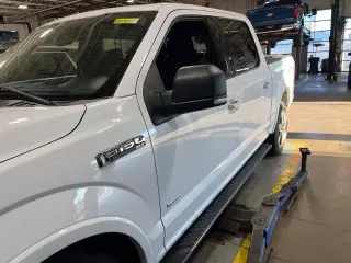 Ford F-150 2017 4x4 XLT 4dr SuperCrew 5.5 ft. SB en Español
