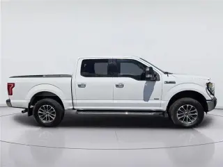 Ford F-150 2015 4x4 XLT 4dr SuperCrew 5.5 ft. SB