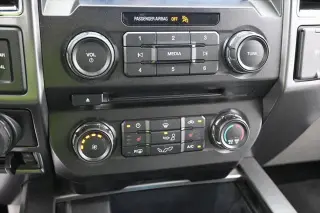 Ford F-150 2018 4x4 XLT 4dr SuperCrew 5.5 ft. SB