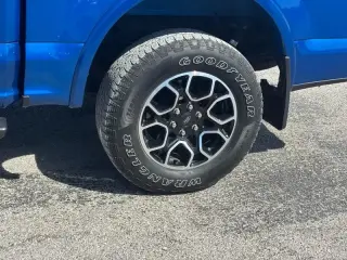 Ford F-150 2017 4x4 XLT 4dr SuperCrew 5.5 ft. SB