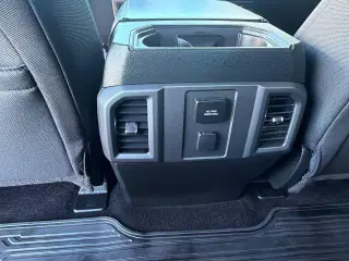 Ford F-150 2016 4x4 XLT 4dr SuperCrew 5.5 ft. SB