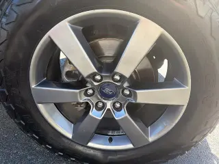 Ford F-150 2016 4x4 XLT 4dr SuperCrew 5.5 ft. SB