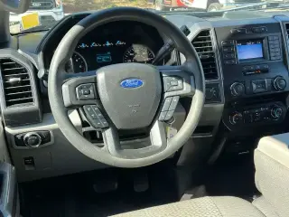Ford F-150 2018 4x4 XLT 4p SuperCrew 5.5 ft. SB