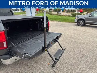 Ford F-150 2020 4x4 Lariat 4p SuperCab 5.5 ft. CA