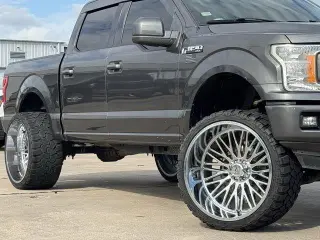 Ford F-150 2019 4x4 XL 4dr SuperCrew 5.5 ft. SB
