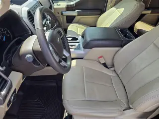 Ford F-150 2020 4x4 Lariat 4 puertas SuperCrew 5.5 pies de riel trasero