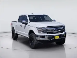 Ford F-150 2020 4x4 Lariat 4 puertas SuperCrew 5.5 pies de riel trasero