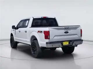 Ford F-150 2020 4x4 Lariat 4 puertas SuperCrew 5.5 pies de riel trasero