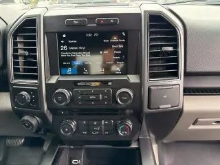 Ford F-150 2018 4x4 XLT 4p SuperCrew 5.5 ft. SB