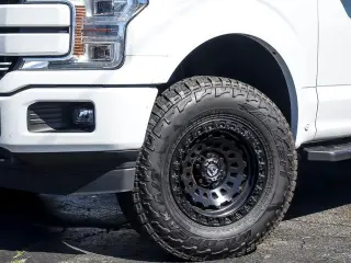 Ford F-150 2020 4x4 Lariat 4dr SuperCrew 5.5 ft. SB