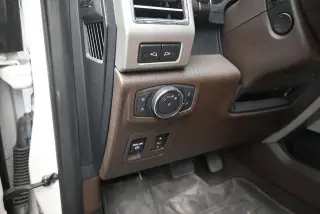 Ford F-150 2019 4x4 King Ranch 4dr SuperCrew 5.5 ft. SB