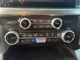 Ford F-150 2023 4x2 Lariat 4 puertas SuperCrew caja de 5,5 pies