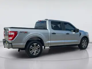 Ford F-150 2022 4x2 XL 4dr SuperCrew 5.5 ft. SB
