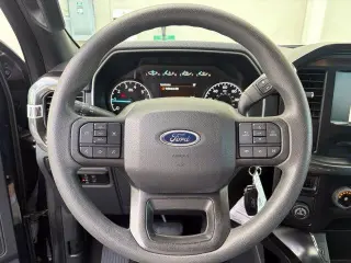 Ford F-150 2023 4x2 XL 4dr SuperCrew 5.5 ft. SB