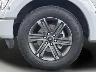 Ford F-150 2023 4x2 XLT 4p SuperCrew 5.5 ft. SB