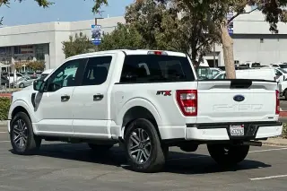 Ford F-150 2023 4x2 XL 4dr SuperCrew 5.5 ft. SB