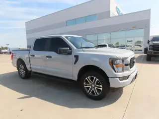 Ford F-150 2023 4x2 XL 4dr SuperCrew 5.5 ft. SB