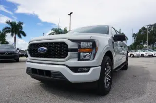 Ford F-150 2023 4x2 XL 4dr SuperCrew 5.5 ft. SB
