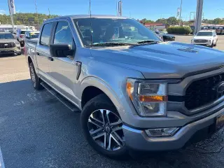 Ford F-150 2022 4x2 XL 4dr SuperCrew 5.5 ft. SB