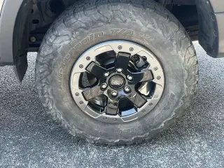 Ford Ranger 2024 4x4 XL 4dr SuperCrew 5.0 ft. SB