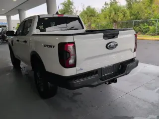 Ford Ranger 2024 4x2 XLT 4p SuperCrew 5.0 ft. SB