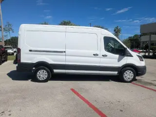 Ford E-Transit 2023 350 3dr SWB Tech Roof Cargo Van