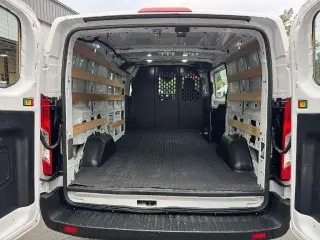 Ford Transit 2025 250 3dr LWB Techo Bajo Furgoneta de Carga