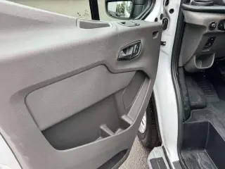 Ford Transit 2025 250 3dr LWB Techo Bajo Furgoneta de Carga
