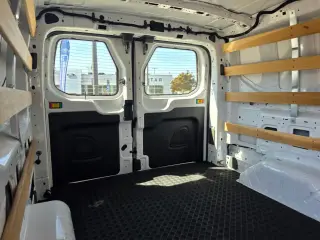 Ford Transit 2025 250 3dr SWB Low Roof Cargo Van