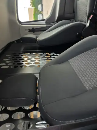 Ford Transit 2025 250 3 puertas LWB techo bajo furgón de carga