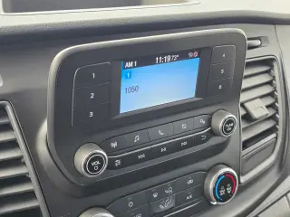 Ford Transit 2025 250 3 puertas LWB techo bajo furgón de carga