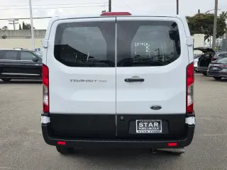 Ford Transit 2025 250 3dr SWB Techo Bajo Furgón de Carga