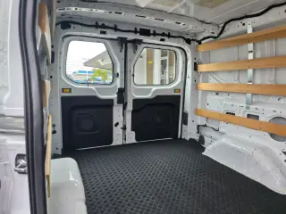 Ford Transit 2025 250 3dr SWB Low Roof Cargo Van