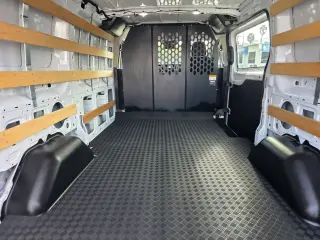 Ford Transit 2025 250 3dr SWB Low Roof Cargo Van