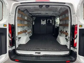 Ford Transit 2025 250 3dr SWB Low Roof Furgoneta de Carga