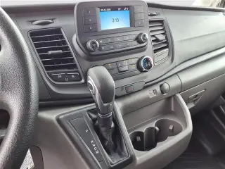 Ford Transit 2025 250 3dr LWB Camioneta de carga de techo medio