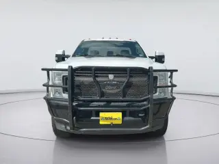 Ford F-250 Super Duty 2019 4x4 XL 2dr Cabina Regular 8 ft. LB Camión de carga