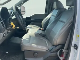 Ford F-250 Super Duty 2019 4x4 XL 2dr Cabina Regular 8 ft. LB Camión de carga